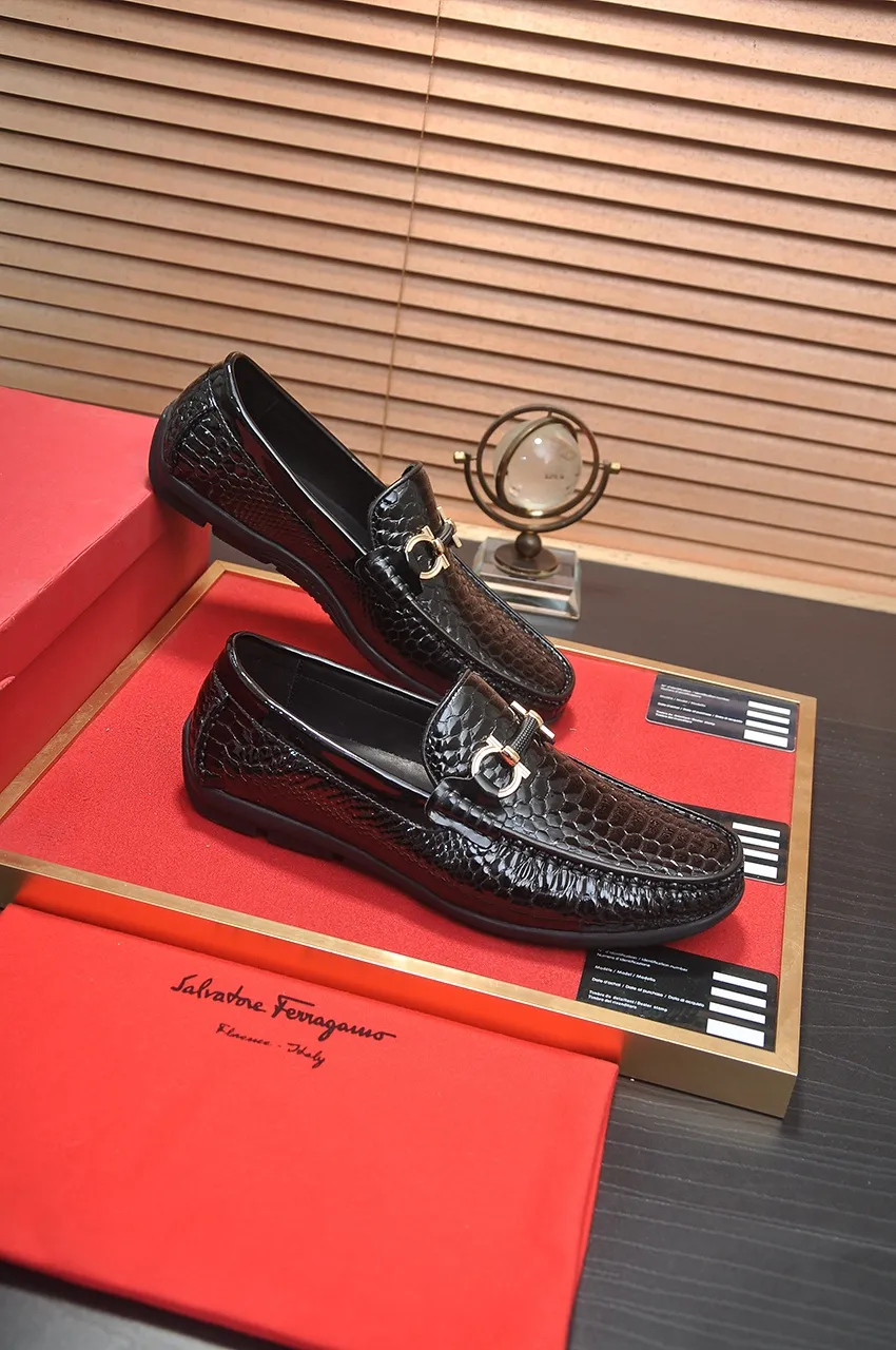 Men's shoes 💰460💶 [Ferragamo/Ferragamo] The latest model in the counter. Original imported open-sided fine cowhide hand-woven + imported 🐂 cowhide + original luxury metal buckle + original combination outsole. No pressure in comparison 38--44🎉